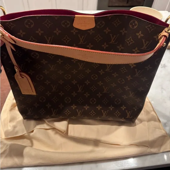 Louis Vuitton Graceful MM - Picture 8 of 12